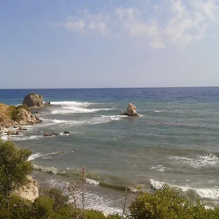 Papas Villa Stone House Holiday home *