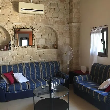 Papas Villa Stone House Holiday home *