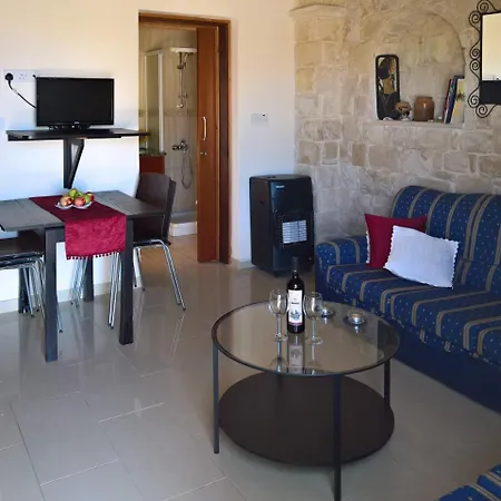 Papas Villa Stone House Polis