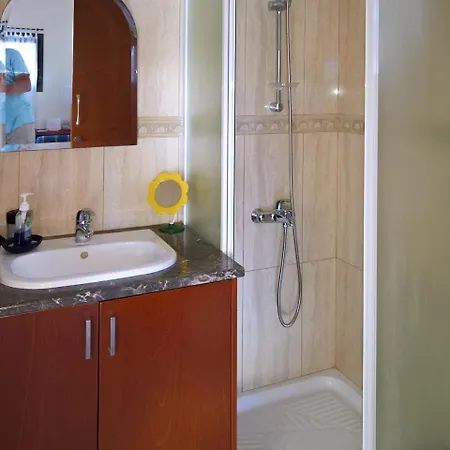 Papas Villa Stone House Holiday home *